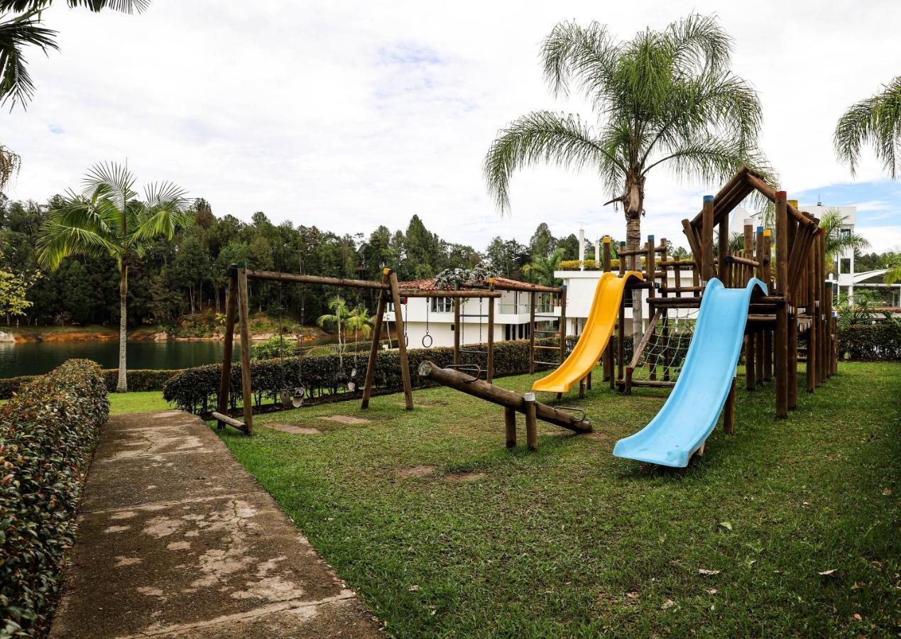 Hotel Los Recuerdos Guatapé Exterior foto